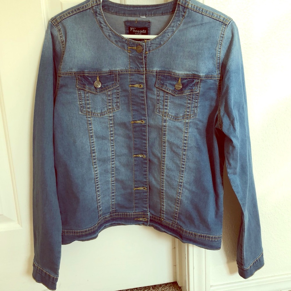 Threadz Faded Denim Jean Jacket  Medium